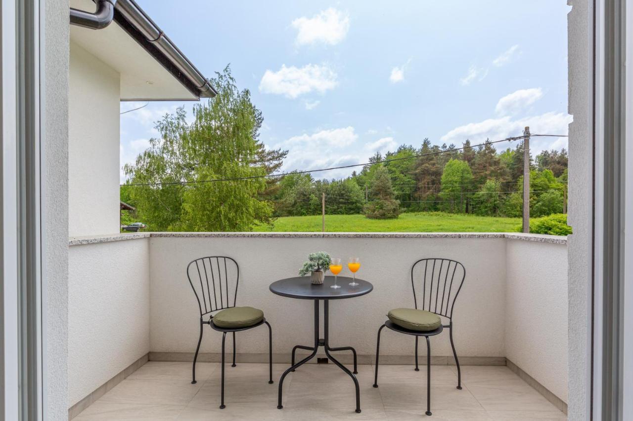 Villa Artemis Plitvička Jezera Exterior foto